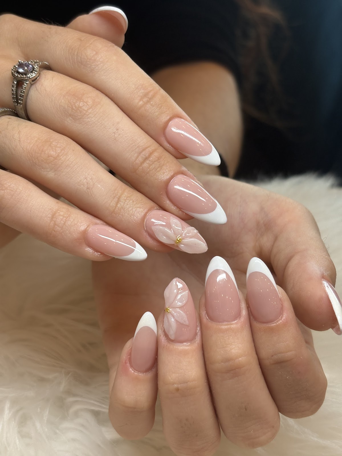 LV Nails Lounge